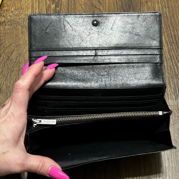 BURBERRY Nova Check Black Patent
Leather Flap Long Wallet - Picture 10 of 16